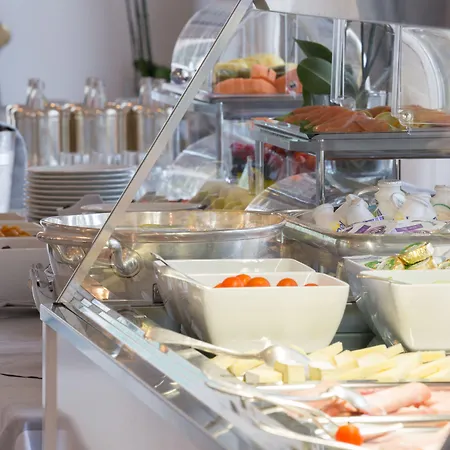 酒店 尹朋里阿雷皇宫酒店 5*