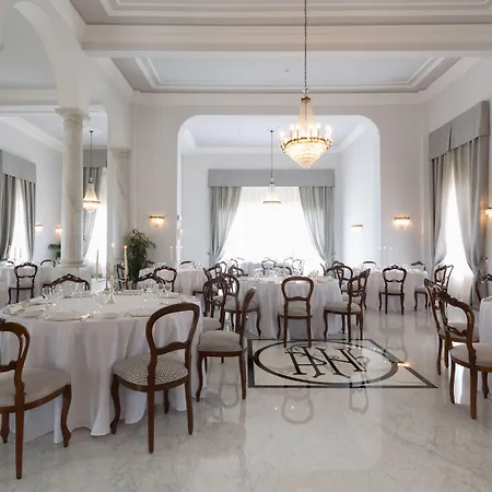 Imperiale Palace מלון